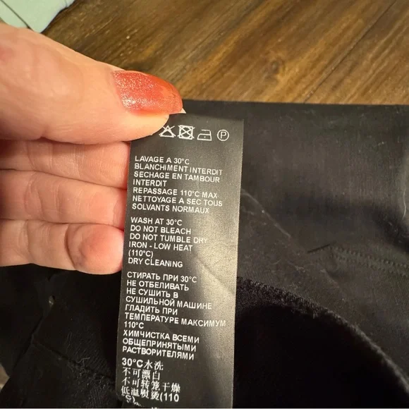 The Kooples Black Regular Fit Jeans Size 27 NWT Skull Button Stretch Denim - Picture 13 of 14